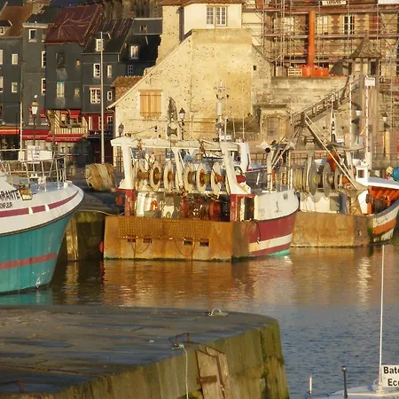 Les Coquillettes Bed & Breakfast Équemauville