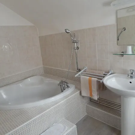 Les Coquillettes Bed & Breakfast Équemauville