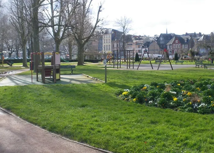 Les Coquillettes Bed and Breakfast Équemauville