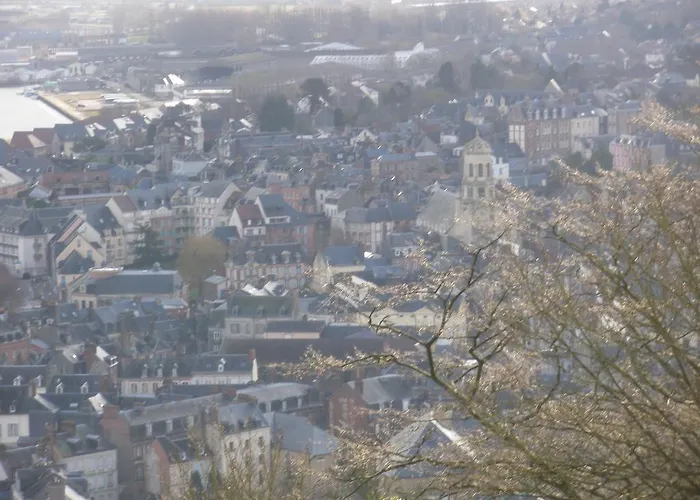 Les Coquillettes Bed and Breakfast